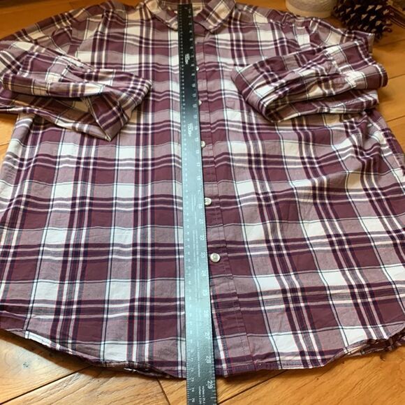 Old navy classic fit button up long sleeve shirt sz L red, purple, navy plaid - Picture 8 of 11